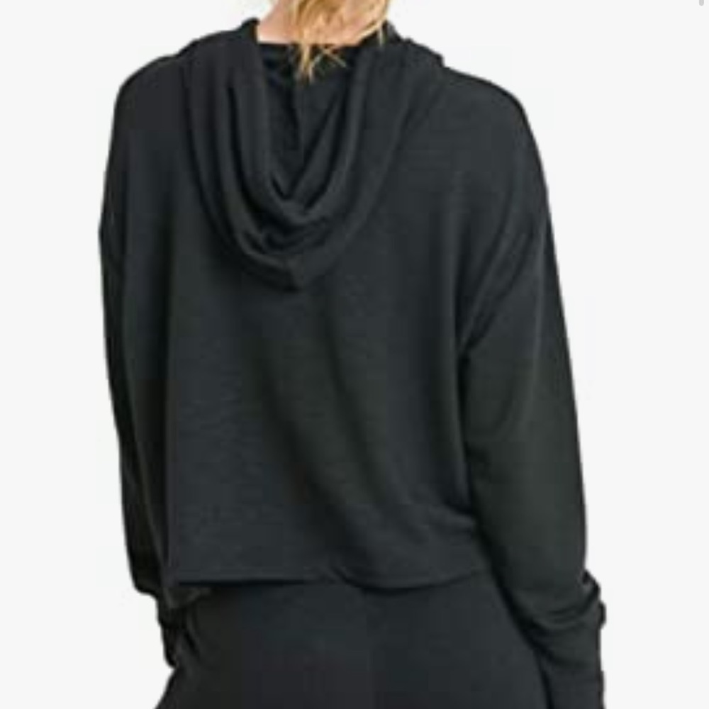 Adorable and soft crop hoodie in excellent condition